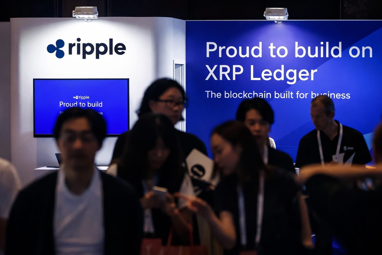 XRP Surges 5% Amid Bitcoin Rally, Trend Reversal Remains Unconfirmed